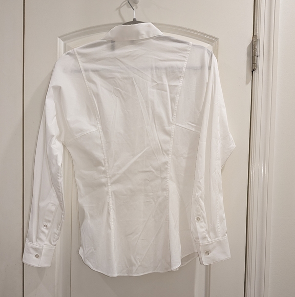 4. NWT THEORY SEAM CINCH COTTON BLEND SHIRT IN LUXE WHITE - Picture 3 of 6